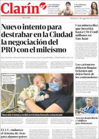 Portada de Clarín (Argentina)